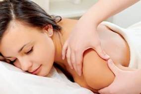 Massage dos, soins femme